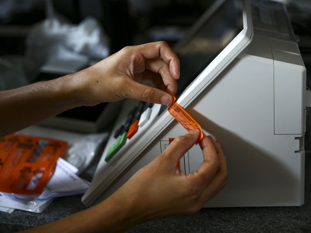 Lacre químico na urna